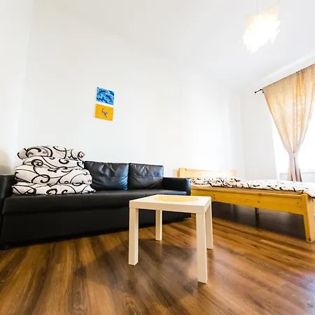 Freedom Rooms & Apartments