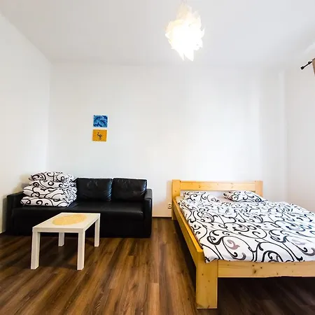 Apartment Freedom Rooms & Apartments *
