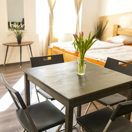 Freedom Rooms & Apartments * Prague
