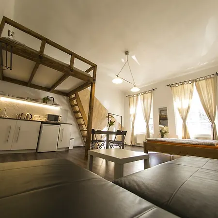 Freedom Rooms & Apartments Apartment *
