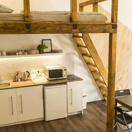 Freedom Rooms & Apartments