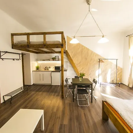 Freedom Rooms & Apartments