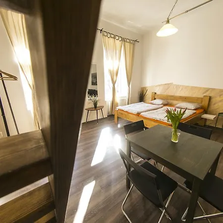 Freedom Rooms & Apartments * Prague