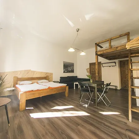 Freedom Rooms & Apartments Prague