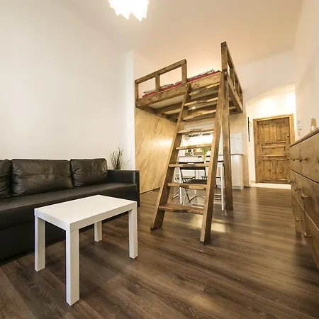 Apartment Freedom Rooms & Apartments