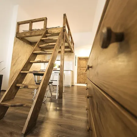 Freedom Rooms & Apartments