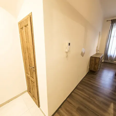 Freedom Rooms & Apartments Apartment *