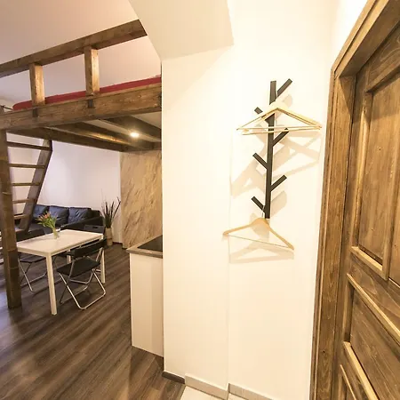 Apartment Freedom Rooms & Apartments