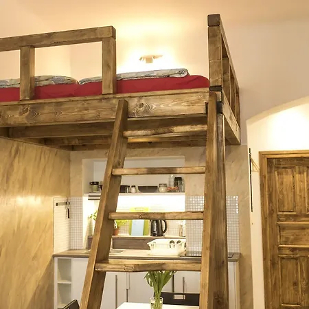 Freedom Rooms & Apartments