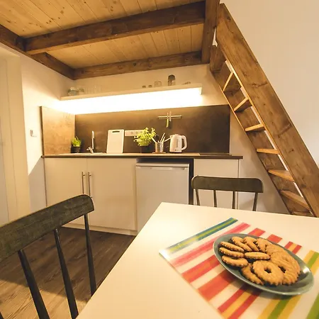 Freedom Rooms & Apartments