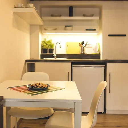 Freedom Rooms & Apartments *