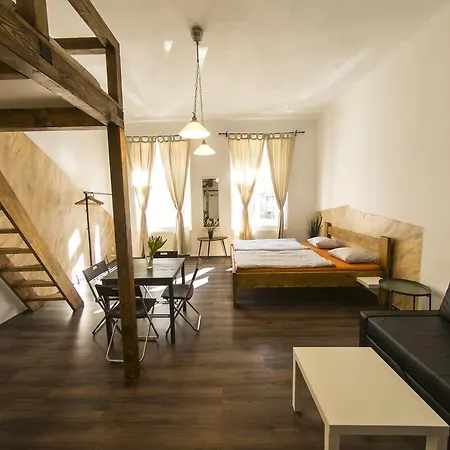 Freedom Rooms & Apartments *