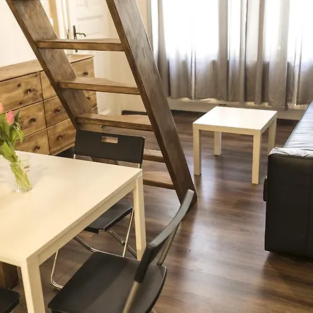 Freedom Rooms & Apartments * Prague
